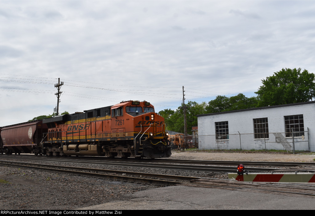 BNSF 7261